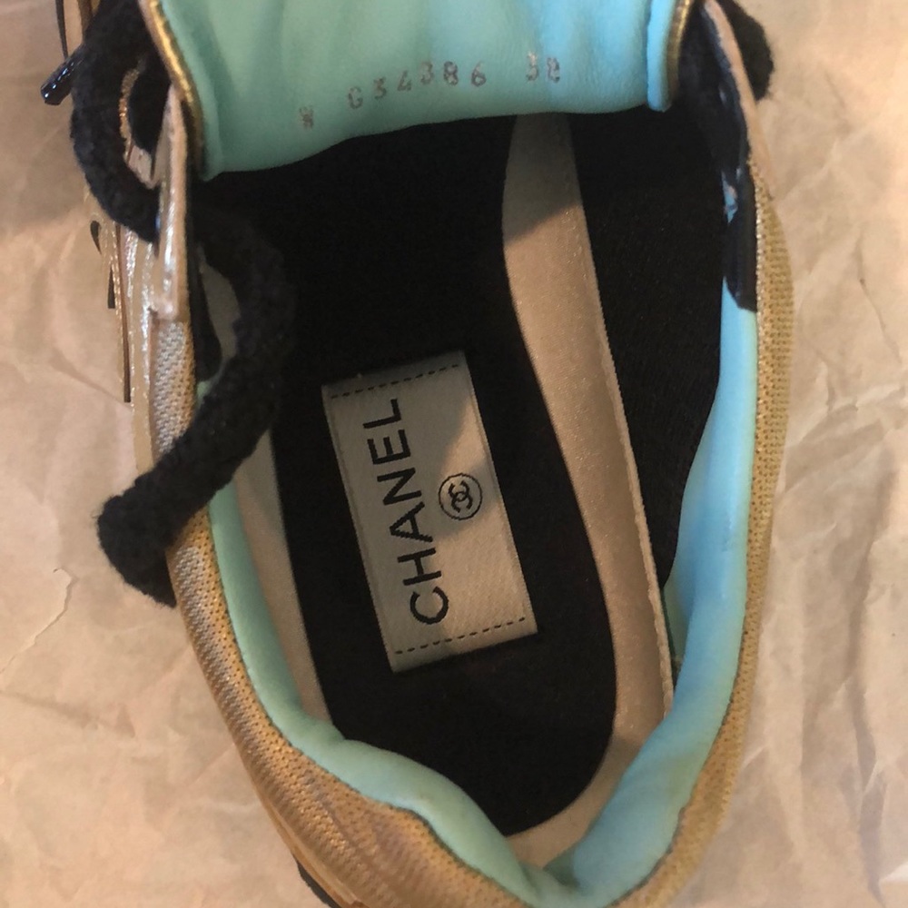 Chanel gold sneakers - Picture 8 of 11